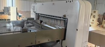 Paper/Sheet Cutting Machines Polar 137