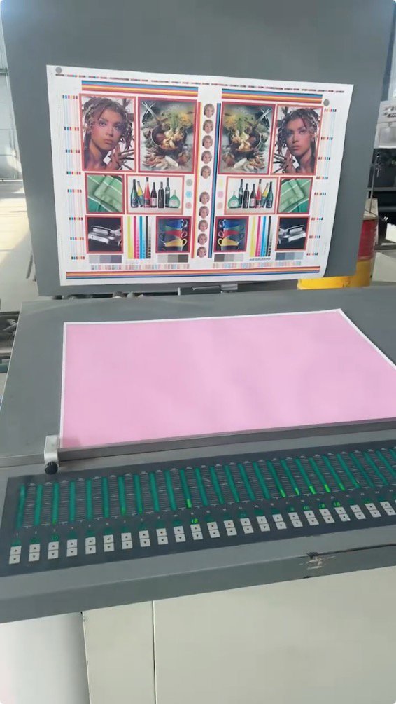 Sheet Fed / Offset Komori Lithrone L-440