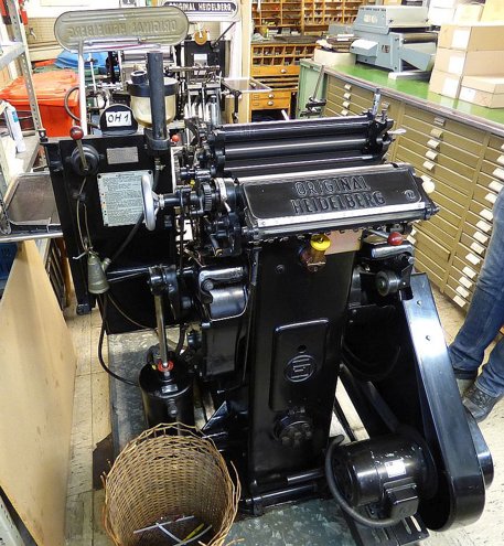 Die-cutters- automatic and handfed Heidelberg OHT-T