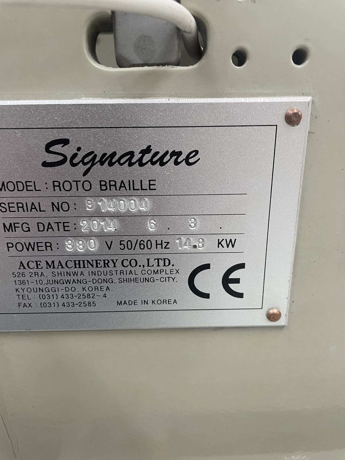 Die-cutters- automatic and handfed Signature  Rotobraile