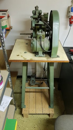 Eye letting machines Hang 103 LOKA