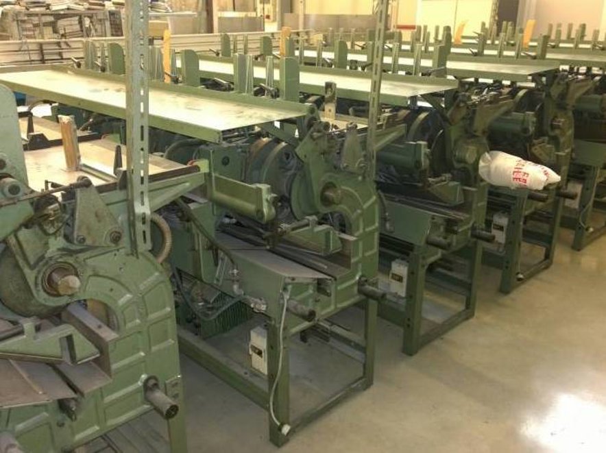 Gathering and collating Muller Martini 272