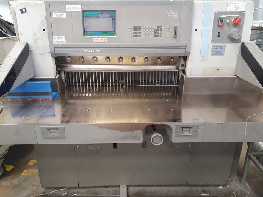 Guillotines Polar 92 E