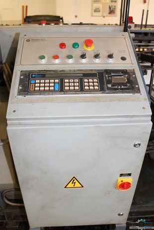 Sewing Machines Muller Martini 3210