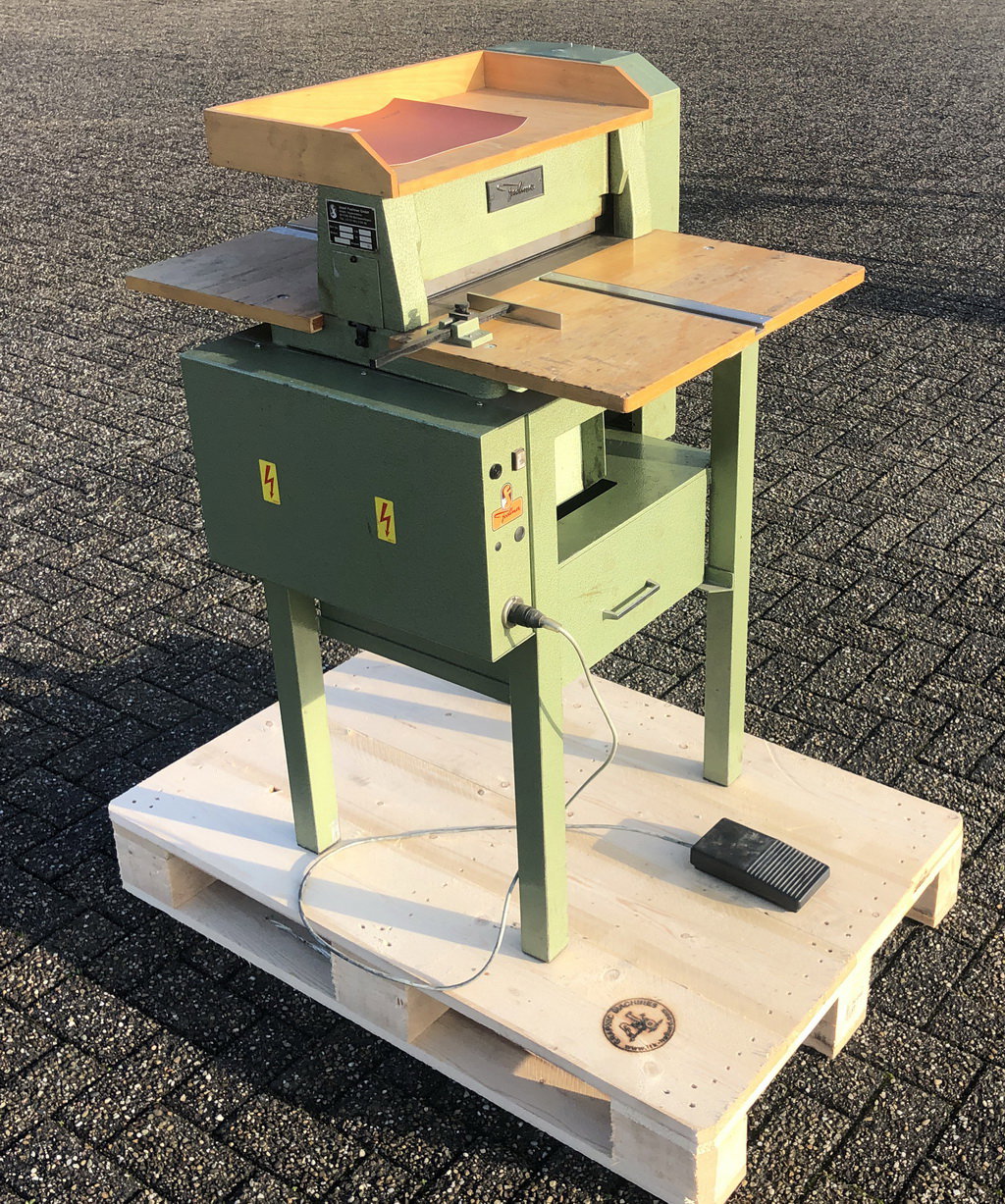 Slitter/cutter/creaser Foellmer 45 M/E